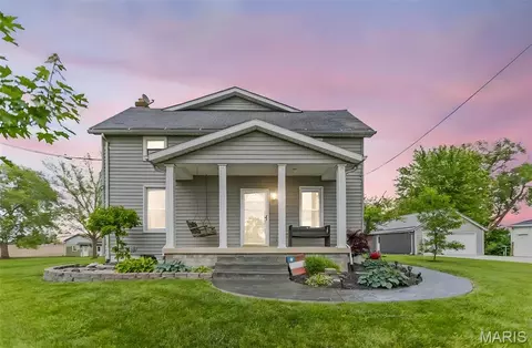 1207 Cemetery Rd, Jerseyville, IL 62052