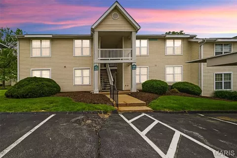 4124 Gulf Shr, Florissant, MO 63034