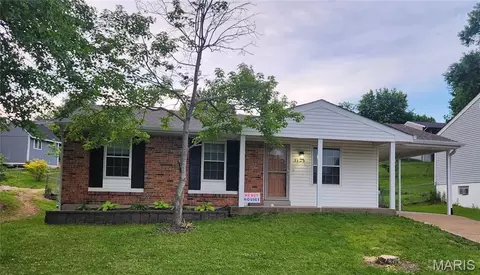 3128 Pinebrook Dr, Arnold, MO 63010