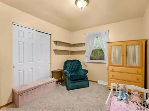 Bedroom - 530 Crest St, Saint Clair, MO 63077 photo 6 of 6
