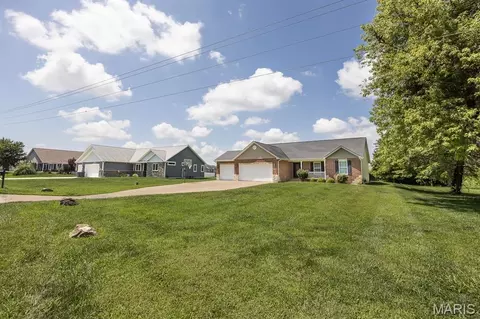 Exterior - 4641 Knab Rd, Smithton, IL 62285 photo 2 of 8
