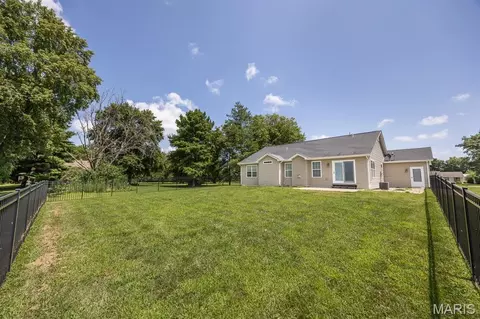 Exterior - 4641 Knab Rd, Smithton, IL 62285 photo 6 of 8