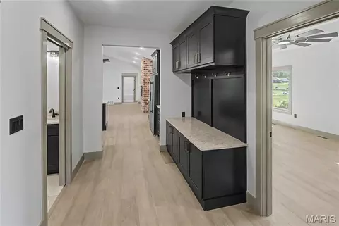Entry Way - 1636 Mohawk St, Jackson, MO 63755 photo 8 of 10