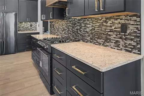 Kitchen - 1636 Mohawk St, Jackson, MO 63755 photo 2 of 4