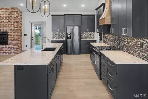 Kitchen - 1636 Mohawk St, Jackson, MO 63755 photo 1 of 4