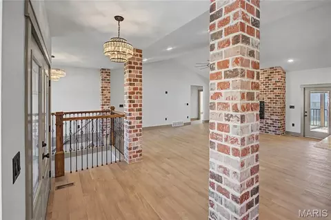 Entry Way - 1636 Mohawk St, Jackson, MO 63755 photo 4 of 10
