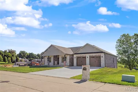 Exterior - 1636 Mohawk St, Jackson, MO 63755 photo 3 of 10