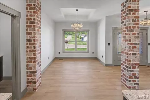 Entry Way - 1636 Mohawk St, Jackson, MO 63755 photo 6 of 10
