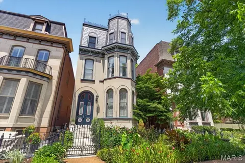 2011 Park Ave, Saint Louis, MO 63104