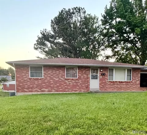 519 Elm St, Jackson, MO 63755