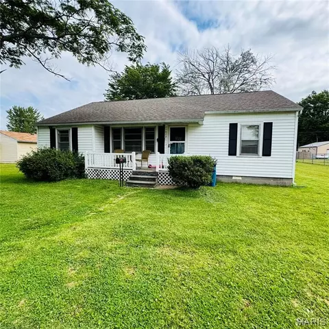 127 Heeb St, Chaffee, MO 63740
