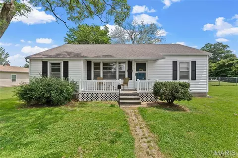 Exterior - 127 Heeb St, Chaffee, MO 63740 photo 1 of 8