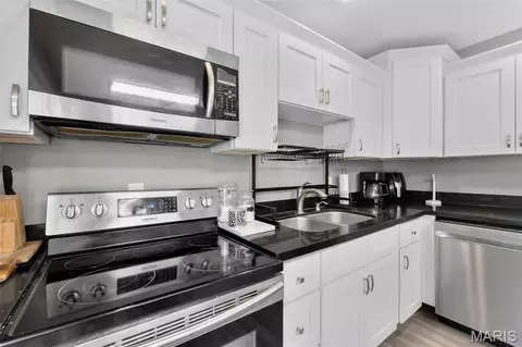 Kitchen - 127 Heeb St, Chaffee, MO 63740 photo 1 of 2