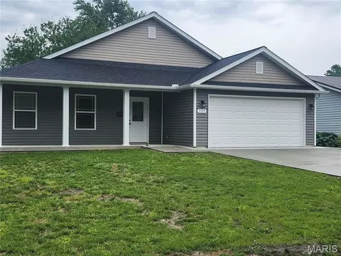 309 S Main Cross St, Bowling Green, MO 63334