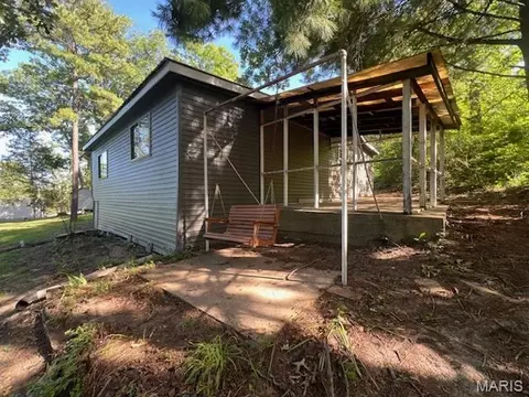 304 Lost Valley Rd, Lonedell, MO 63060