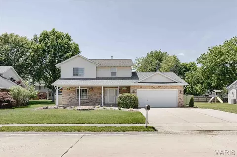 1504 Prairie View Dr, Edwardsville, IL 62025