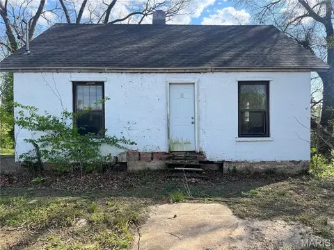 838 High St, Imperial, MO 63052