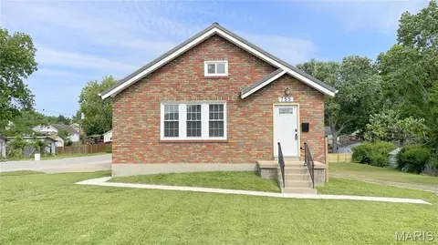755 Pardella Ave, Saint Louis, MO 63125