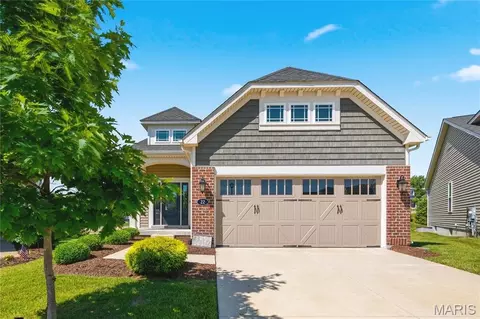 22 Ivyleigh Ct, Saint Charles, MO 63303
