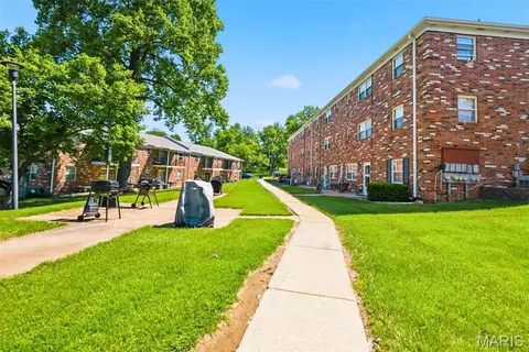 Exterior - 3129 Roger Williams Dr #A, Bridgeton, MO 63044 photo 2 of 9