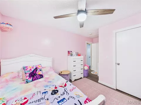 Bedroom - 15430 Top Dr, Saint Robert, MO 65584 photo 5 of 8