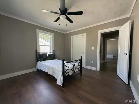 Bedroom - 1308 E Oak St, Dexter, MO 63841 photo 2 of 2
