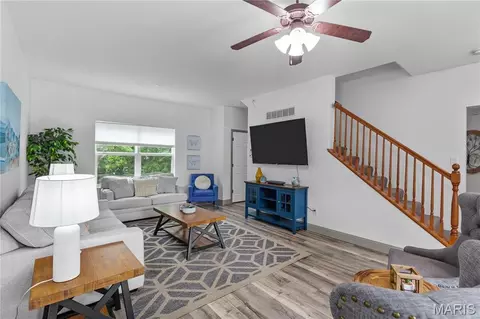 Living - 526 Springhurst Pkwy, O'fallon, MO 63368 photo 3 of 4