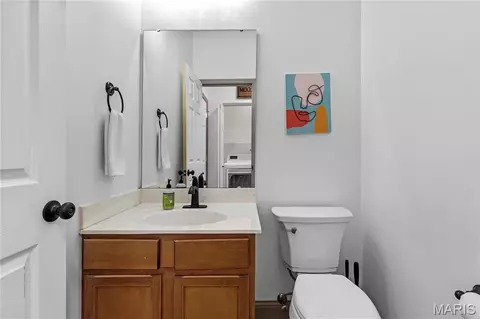 Bath - 526 Springhurst Pkwy, O'fallon, MO 63368 photo 1 of 5