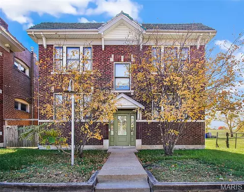 4344 Mcree Ave, Saint Louis, MO 63110