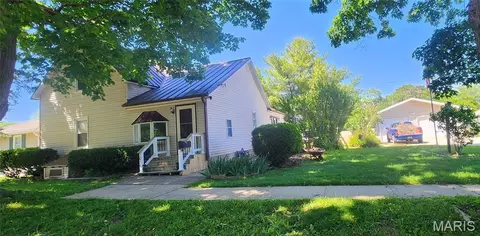 1016 Bland St, Canton, MO 63435
