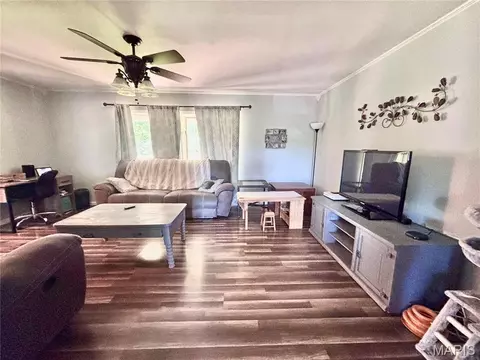 Living - 10901 State Route Bb, Rolla, MO 65401 photo 2 of 3