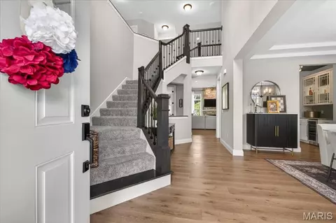 Entry Way - 124 Stewards Ln, Eureka, MO 63025 photo 1 of 6