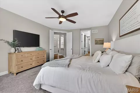 Bedroom - 124 Stewards Ln, Eureka, MO 63025 photo 2 of 10