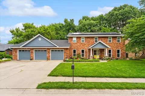 1046 Shadow Ridge Xing, O'fallon, IL 62269