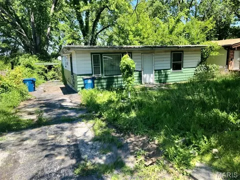 7497 Rowles Ave, Saint Louis, MO 63135