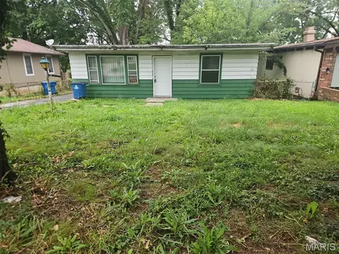 7497 Rowles Ave, Saint Louis, MO 63135