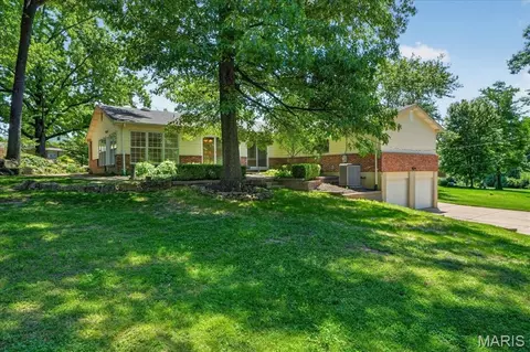 Exterior - 331 Wildforest Dr, Ballwin, MO 63011 photo 7 of 7