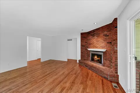 Living - 331 Wildforest Dr, Ballwin, MO 63011 photo 4 of 5