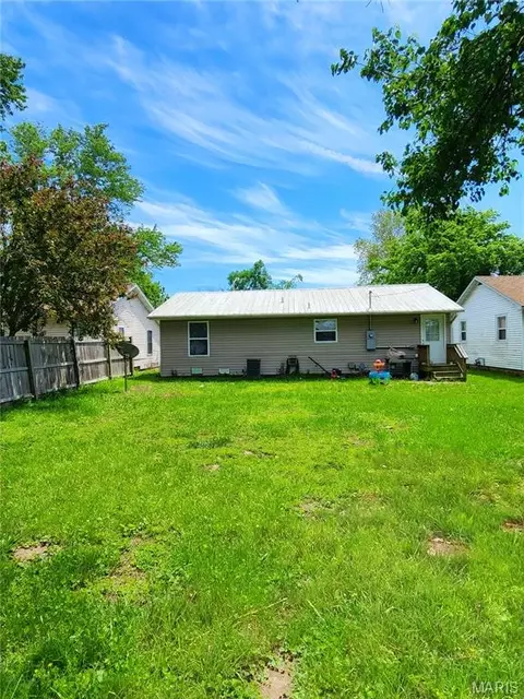 Exterior - 523 Elmont Rd, Sullivan, MO 63080 photo 2 of 2