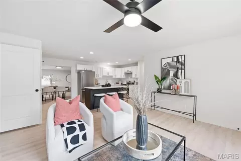 Living - 1813 Don Ron Dr, Arnold, MO 63010 photo 2 of 2