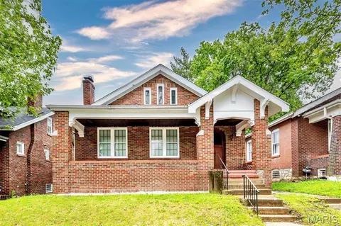 8644 Church Rd, Saint Louis, MO 63147