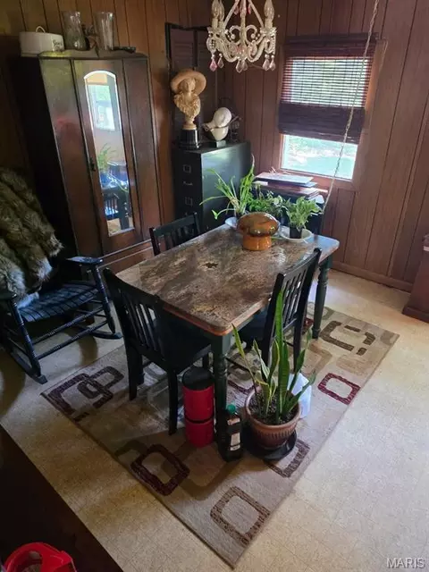 Dining - 2099 Thunderbluff Rd, Saint Clair, MO 63077 photo 1 of 1