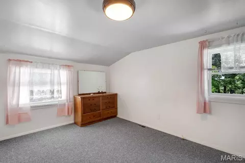 Bedroom - 2099 Thunderbluff Rd, Saint Clair, MO 63077 photo 6 of 13