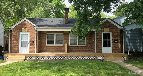213 Brackett St, Swansea, IL 62226