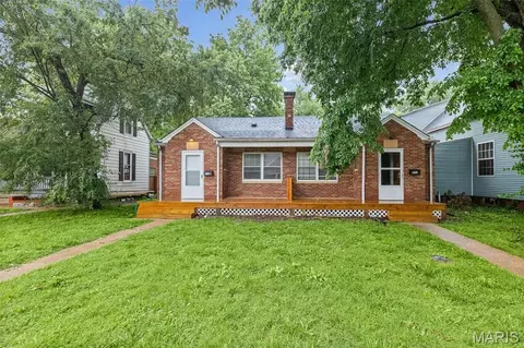 213 Brackett St, Swansea, IL 62226