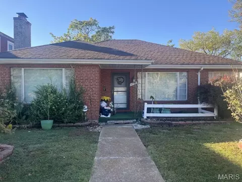 6830 Glades Ave, Saint Louis, MO 63139