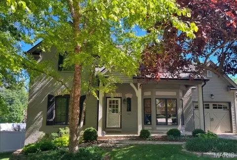 442 Woodlawn Grove Ln, Kirkwood, MO 63122