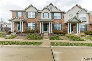 298 Vivaron Ave, Saint Charles, MO 63303