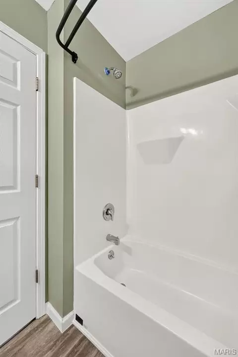 Bath - 505 Lake Dr, O'fallon, MO 63366 photo 2 of 3