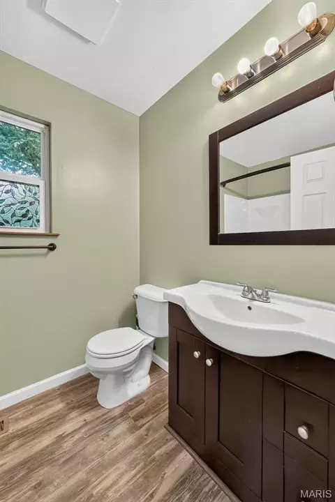 Bath - 505 Lake Dr, O'fallon, MO 63366 photo 1 of 3